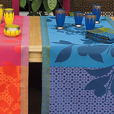 Tanger Cobalt Runner